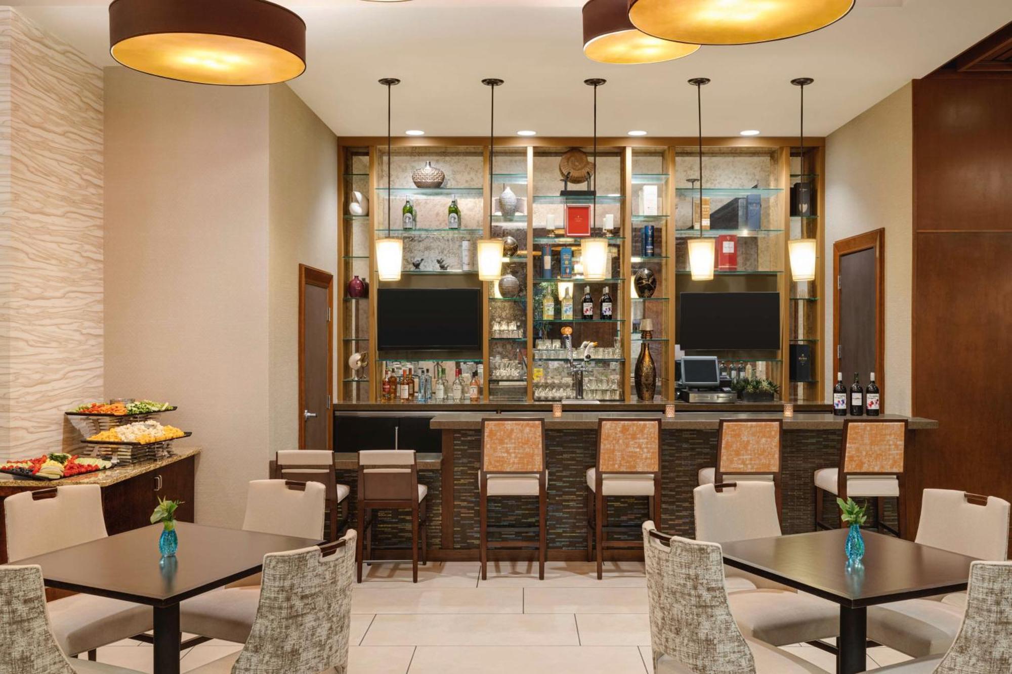 Embassy Suites Chattanooga Hamilton Place Exteriör bild