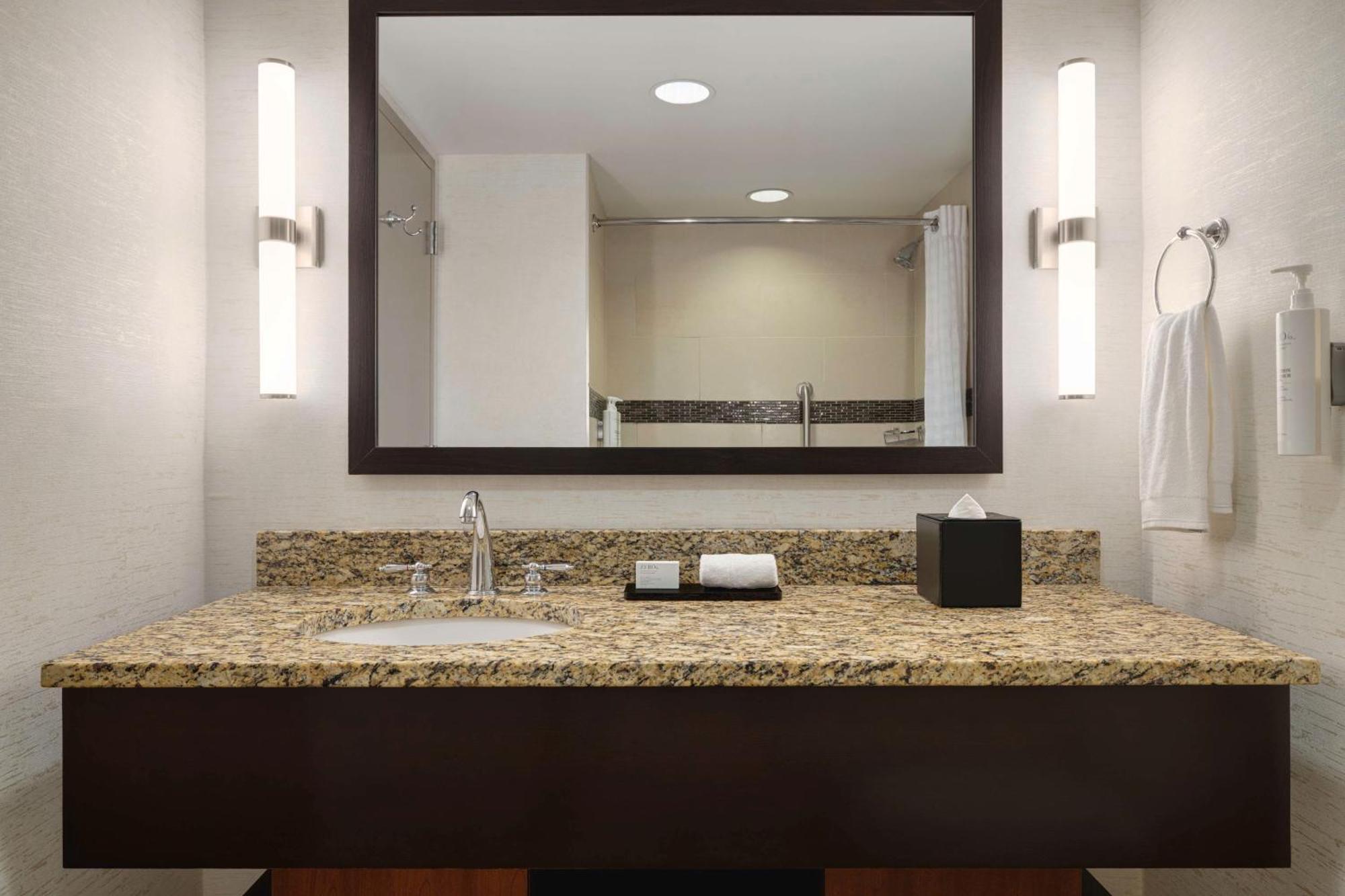 Embassy Suites Chattanooga Hamilton Place Exteriör bild